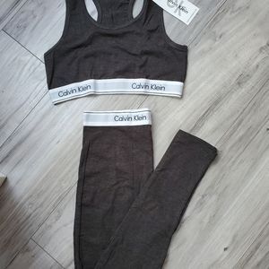 Ensemble CALVIN KLEIN NEUF